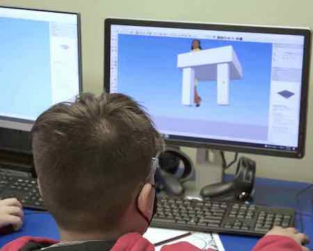 A student starts work on his own 3D model.