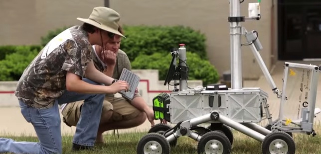 A team from West Virginia University is the first to win NASA's $100,000 prize for the Sample Return Robot Challenge.