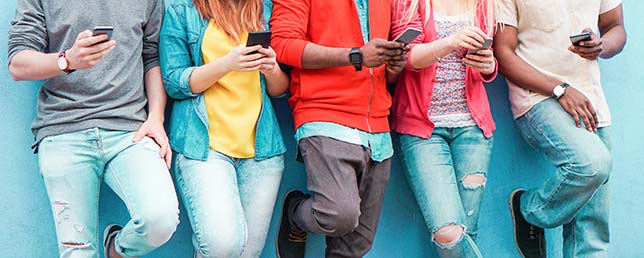 Smartphone Addiction Is Normal Need to Connect on Overdrive