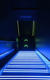 With the Stairfinder system, green arrows identify safe passages in an emergency evacuation.