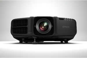 The new Epson PowerLite Pro G6900WU offers WUXGA resolution and a light output of 7,000 lumens.