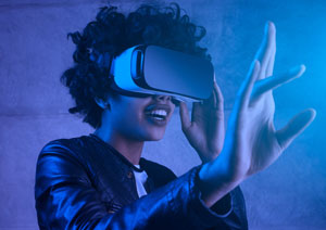 woman using vr headset